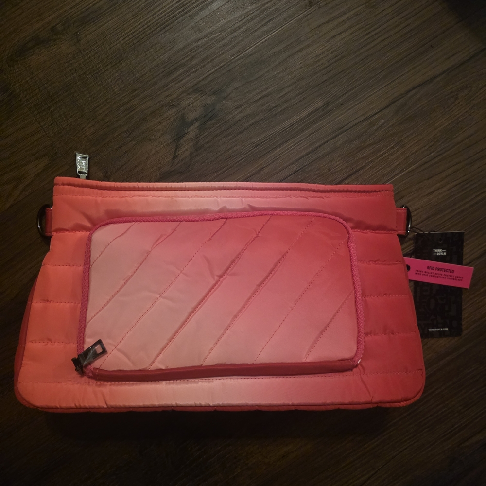 NWT THINK ROYLN Pink Ombre Quilted Crossbody Bag Set - Picture 2 of 8